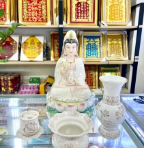 Mẹ quan thế âm 