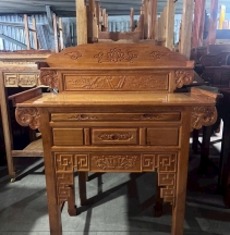 Bàn thờ đúng