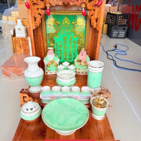 Trọn bộ ban thờ thần tài thổ địa mệnh Mộc