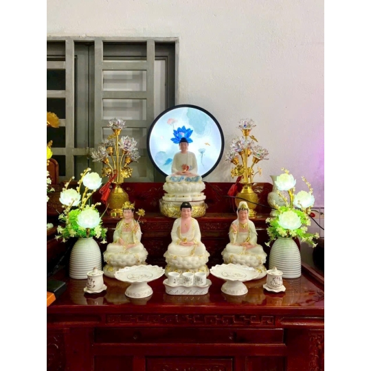 Mẹ quan thế âm 