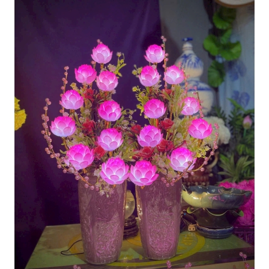 Đèn thờ hoa sen 