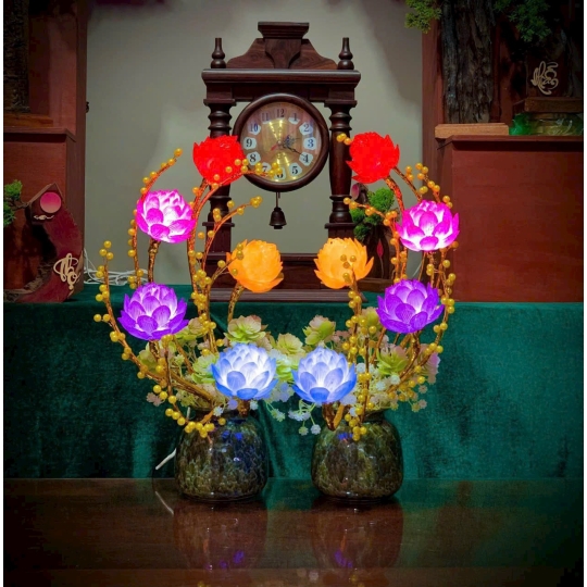 Đèn thờ hoa sen 