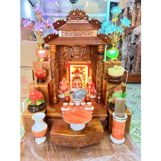 Ban thần tài thổ địa đủ lộc cho gia chủ
