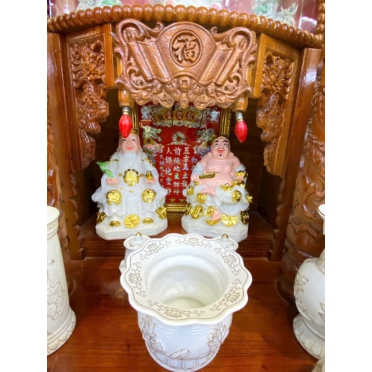 Ban thờ cơ bản đủ lộc mệnh kim