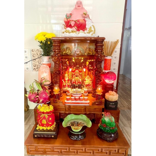 Ban thờ thần tài thổ địa mệnh Hoả