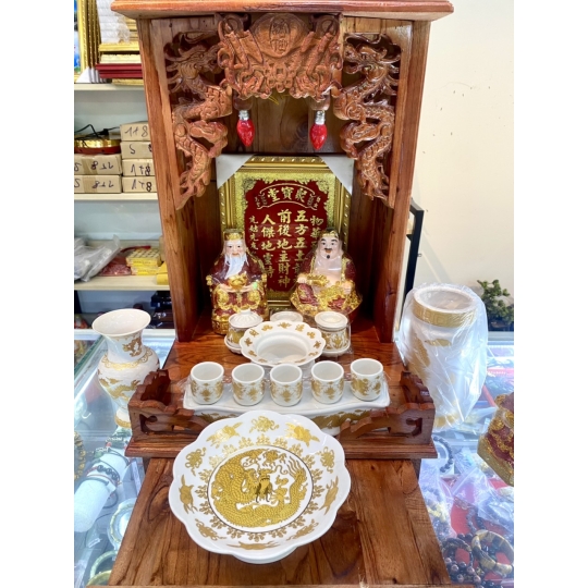 Ban thờ thần tài thổ địa mệnh Hoả