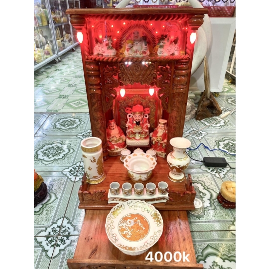 Ban thờ thần tài thổ địa mệnh Hoả