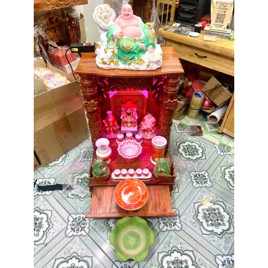 Ban thờ thần tài thổ địa mệnh Hoả