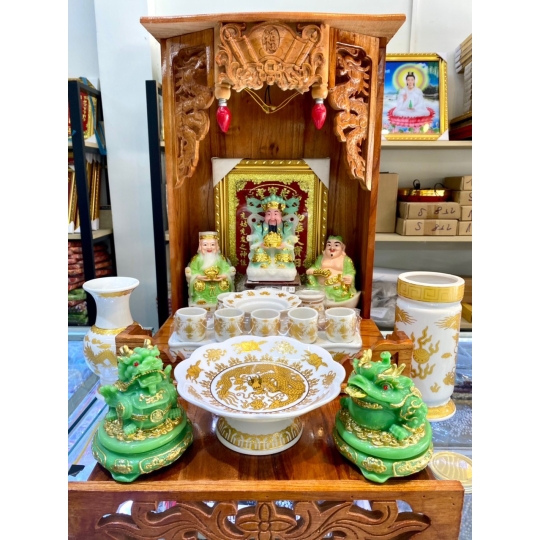 Ban thờ thần tài thổ địa mệnh mộc