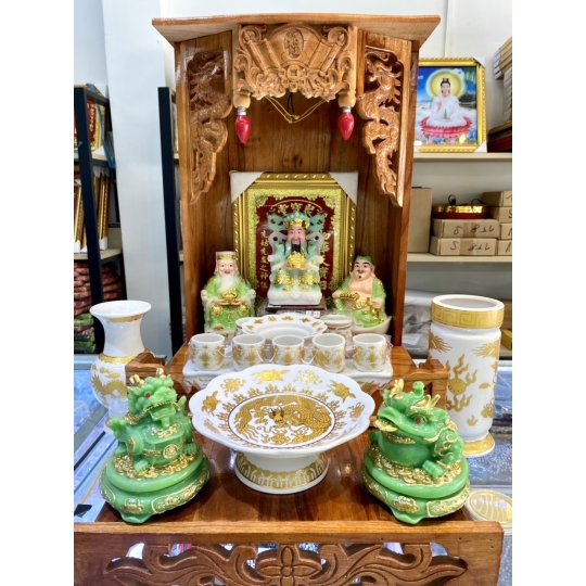 Ban thờ thần tài thổ địa mệnh mộc