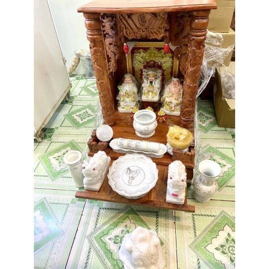 Ban thờ thần tài thổ địa mệnh Kim 