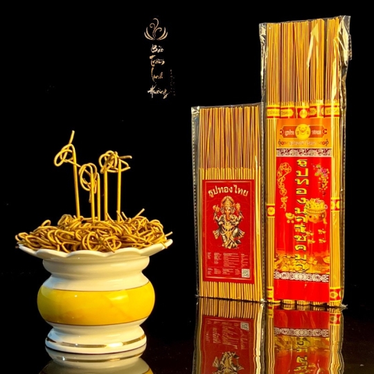 Nhang Thái Thần tài cuốn tàn 