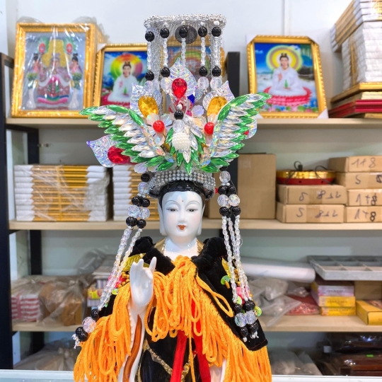 Áo - Mão mẹ Địa mẫu 