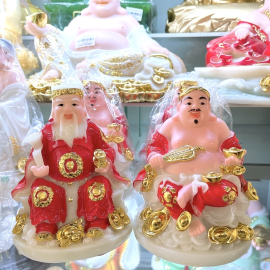 Thần tài thổ địa đế tròn đá cao 10cm mệnh Hoả mệnh Thổ 